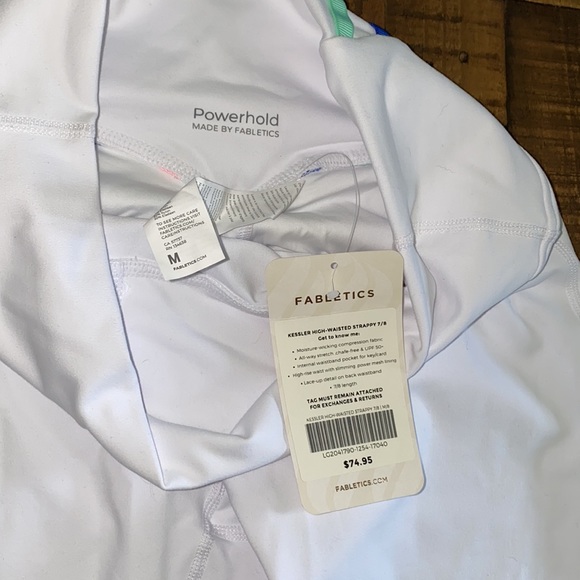 Fabletics size M women NWT - Picture 2 of 3